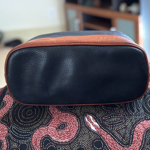 Authentic Vintage Dooney & Bourke Leather Dark Blue Domed Satchel Bag - R144 BL - Picture 3 of 12